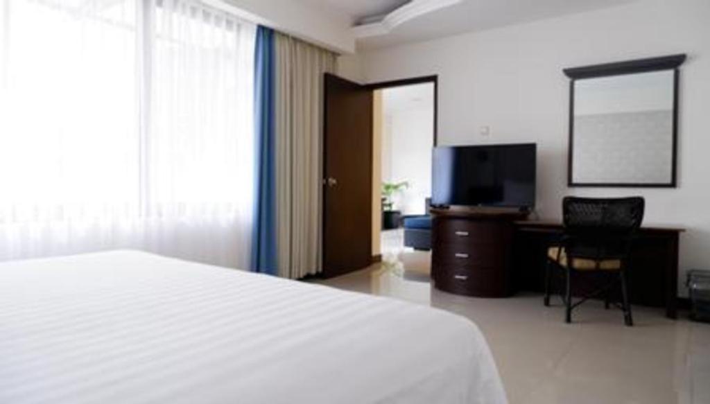 Bentani Hotel & Residence Cirebon Extérieur photo