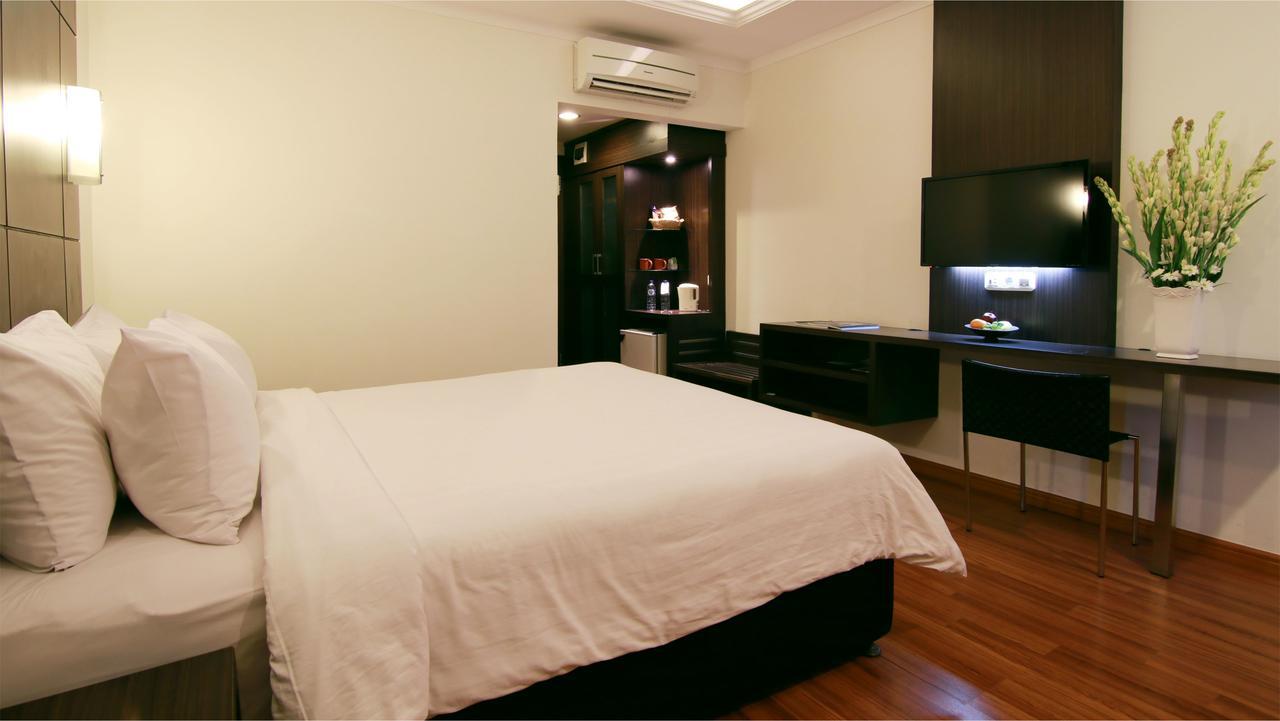 Bentani Hotel & Residence Cirebon Extérieur photo